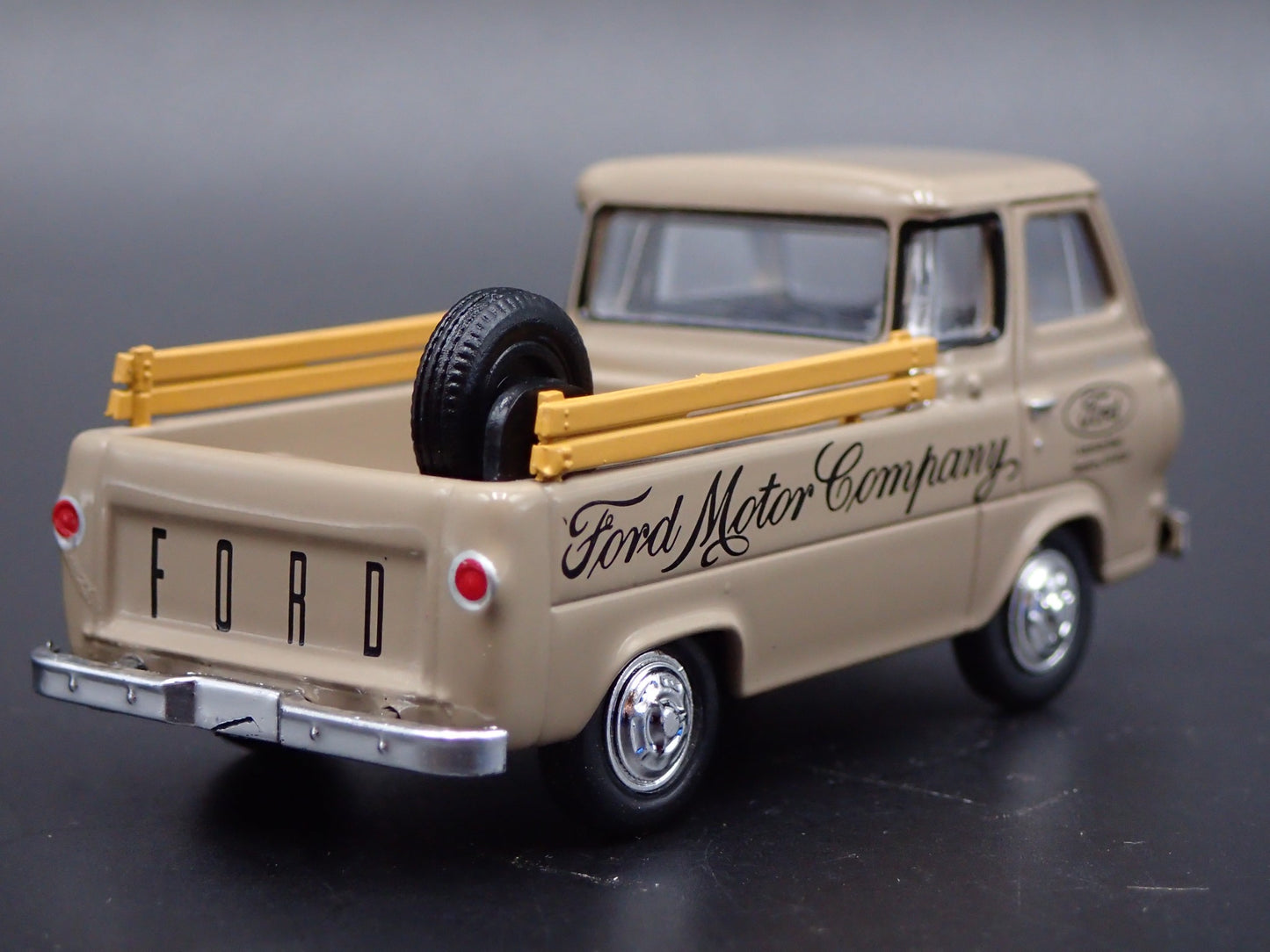 1964 64 FORD ECONOLINE PICKUP TRUCK RARE 1:64 SCALE DIORAMA DIECAST MODEL CAR