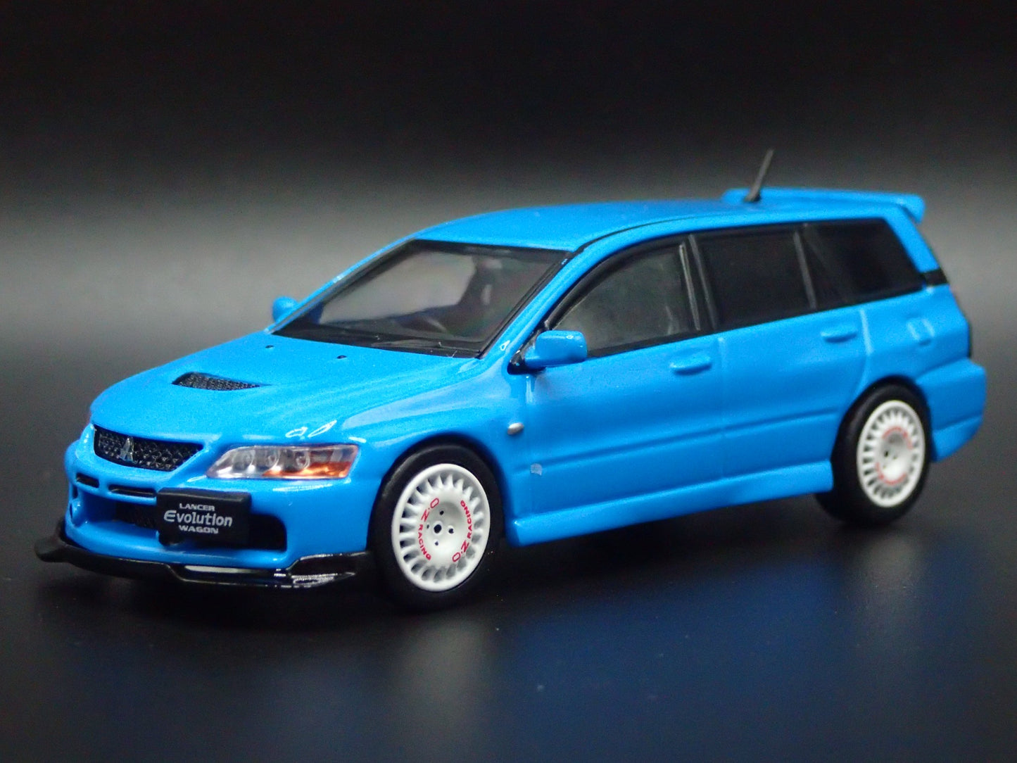 2005-2007 MITSUBISHI LANCER EVOLUTION EVO IX WAGON 1:64 SCALE DIECAST MODEL CAR