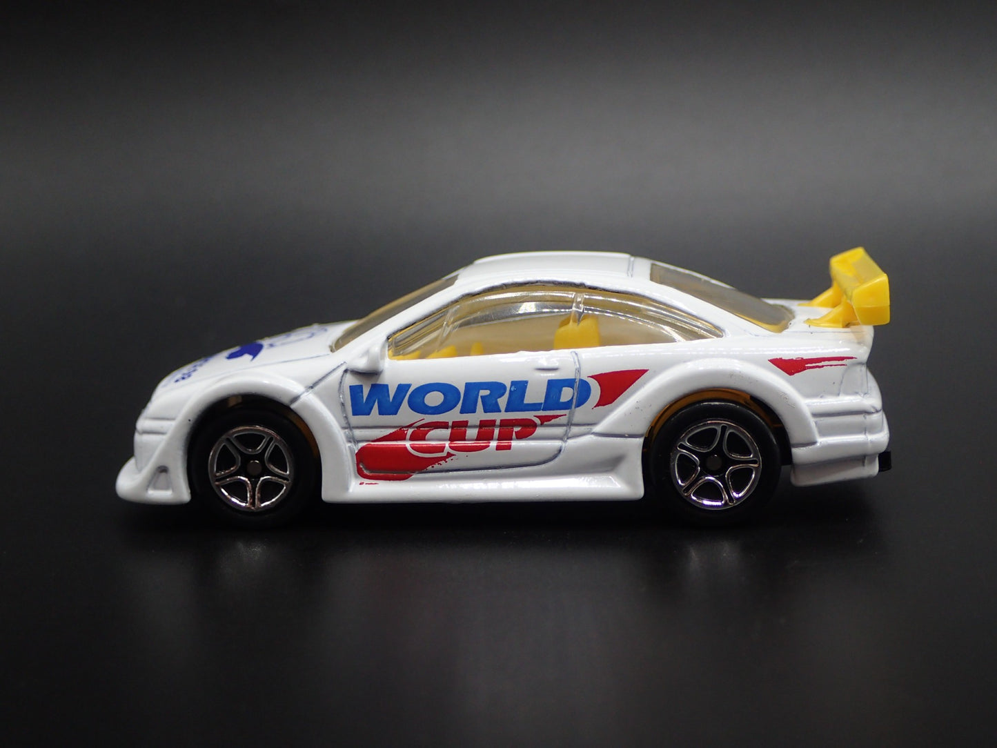 1989-1997 OPEL CALIBRA WORLD CUP FRANCE 1:64 SCALE DIORAMA DIECAST MODEL CAR