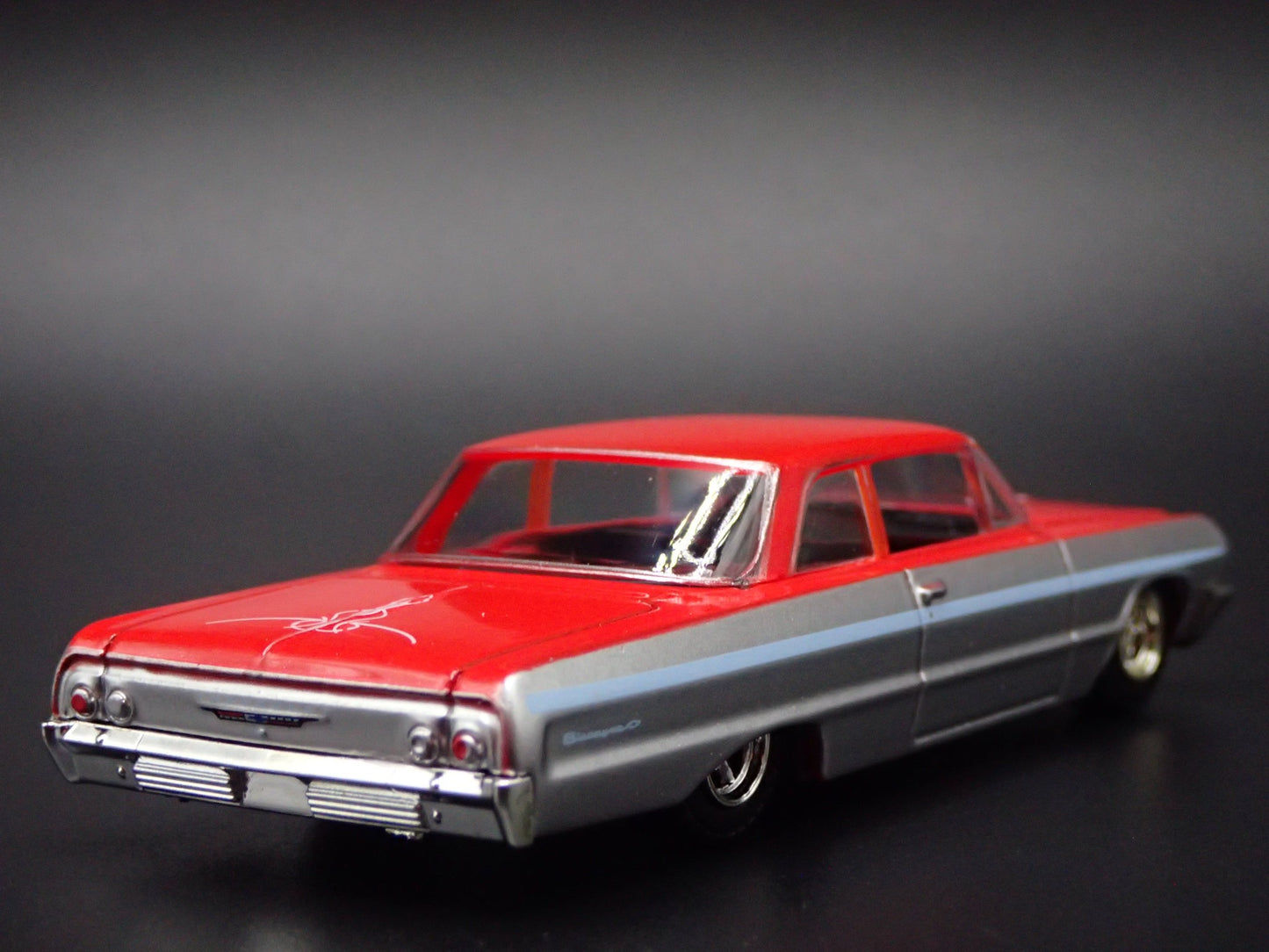 1964 64 CHEVY CHEVROLET BISCAYNE RED 1:64 SCALE DIORAMA DIECAST MODEL CAR