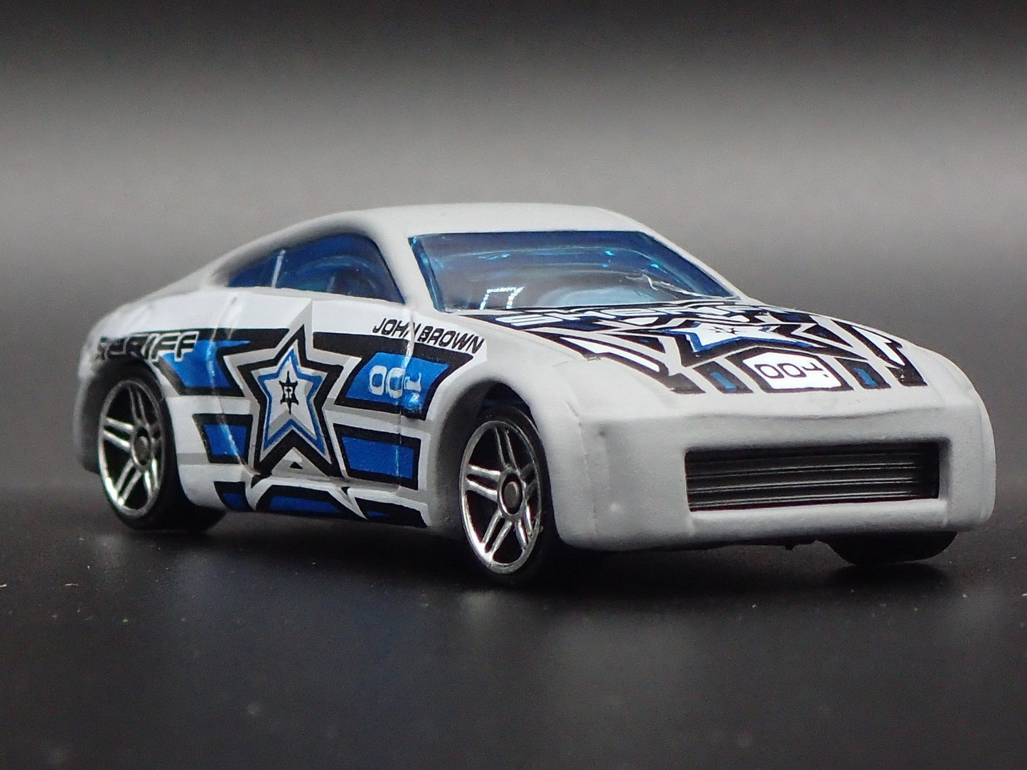 2003-2009 NISSAN 350Z SHERIFF 1:64 SCALE COLLECTIBLE DIORAMA DIECAST MODEL CAR