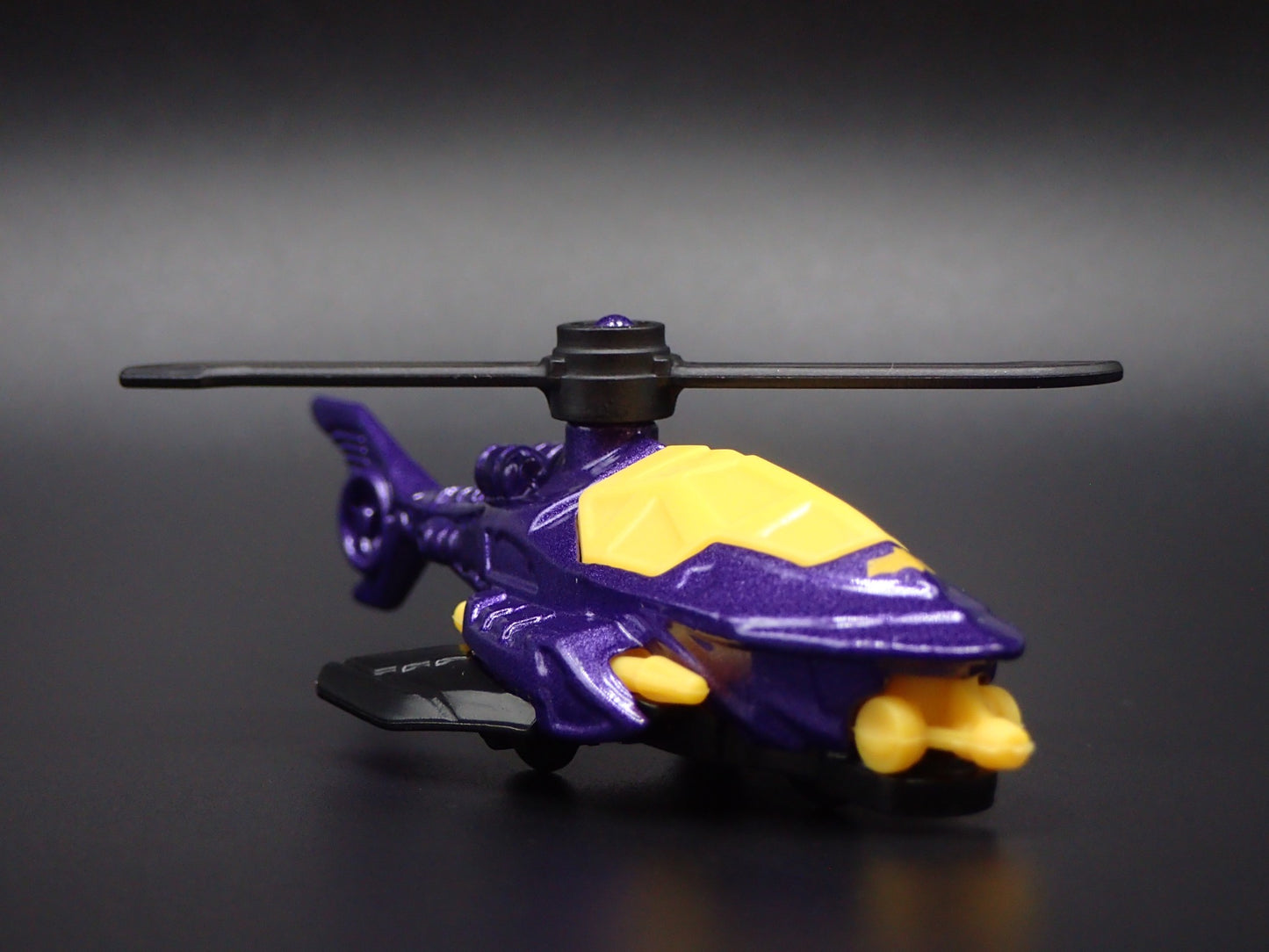 BATMAN BATCOPTER MOBILE RARE 1:64 SCALE COLLECTIBLE DIORAMA DIECAST MODEL CAR