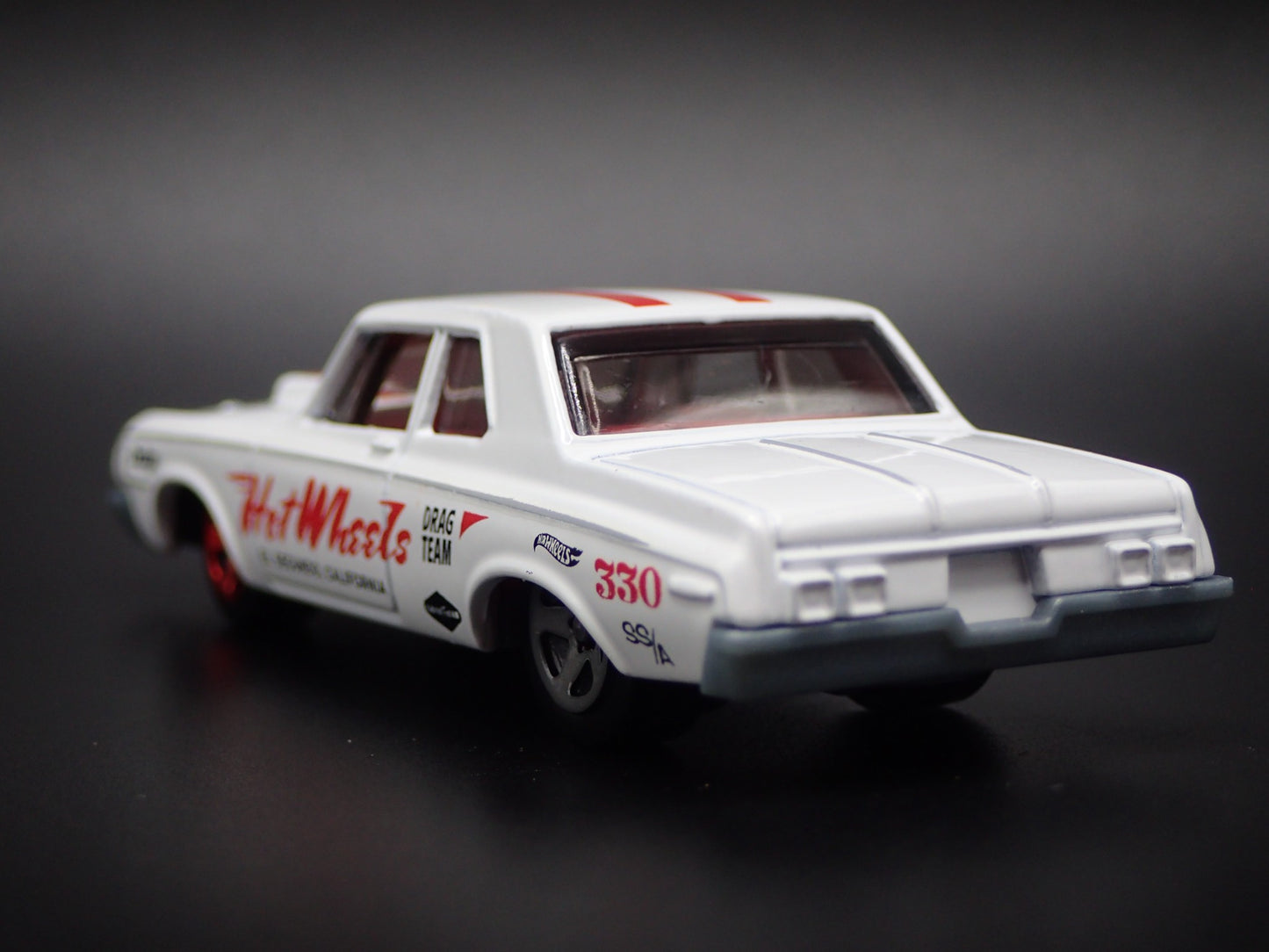 1964 64 DODGE 330 NHRA RARE 1/64 SCALE COLLECTIBLE DIORAMA DIECAST MODEL CAR