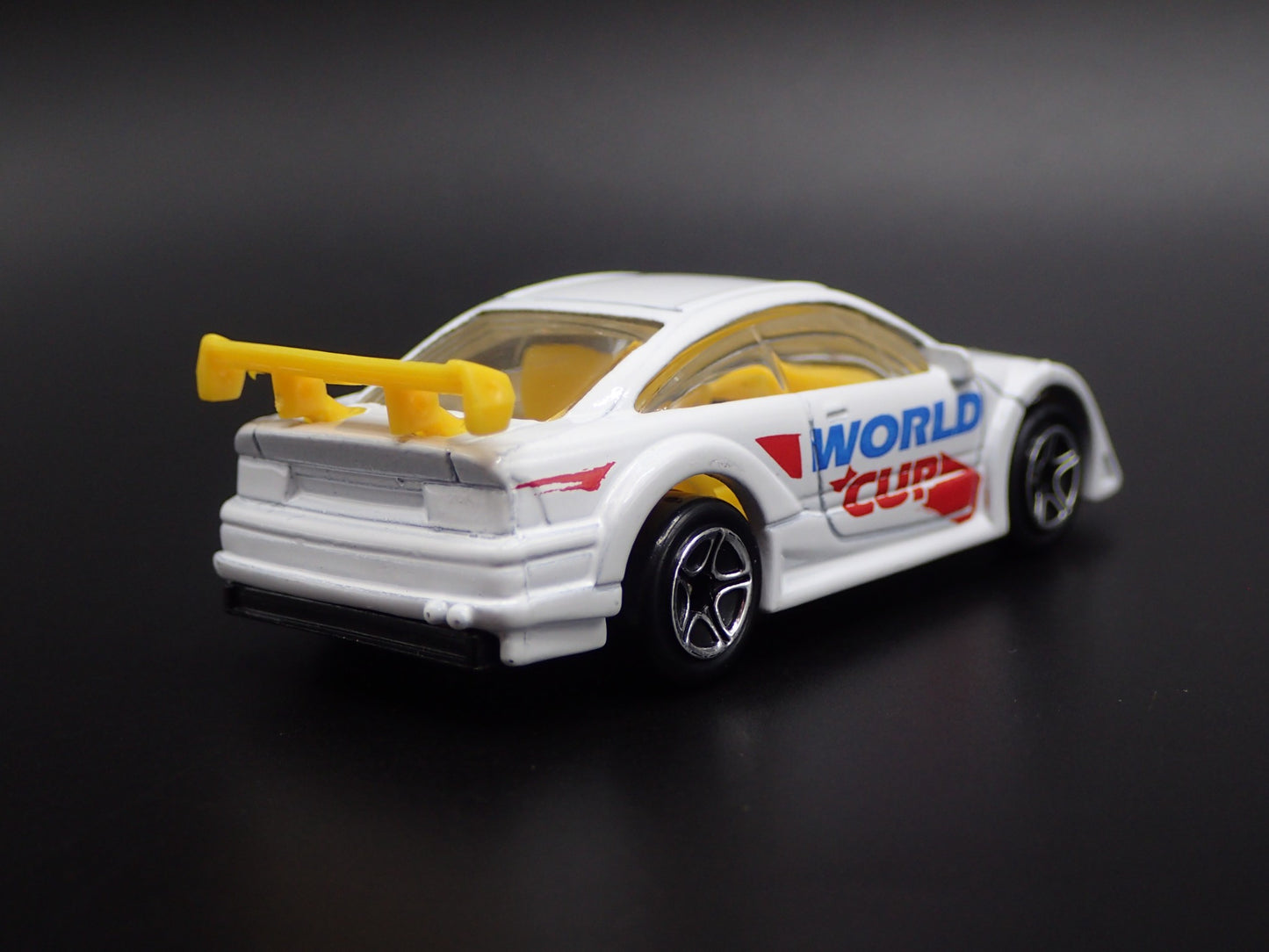 1989-1997 OPEL CALIBRA WORLD CUP FRANCE 1:64 SCALE DIORAMA DIECAST MODEL CAR