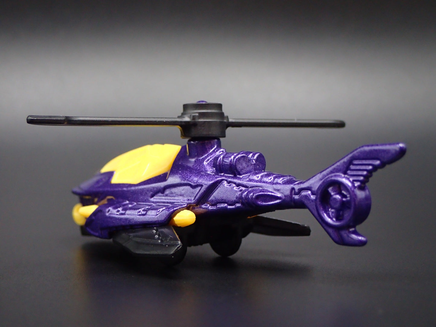BATMAN BATCOPTER MOBILE RARE 1:64 SCALE COLLECTIBLE DIORAMA DIECAST MODEL CAR