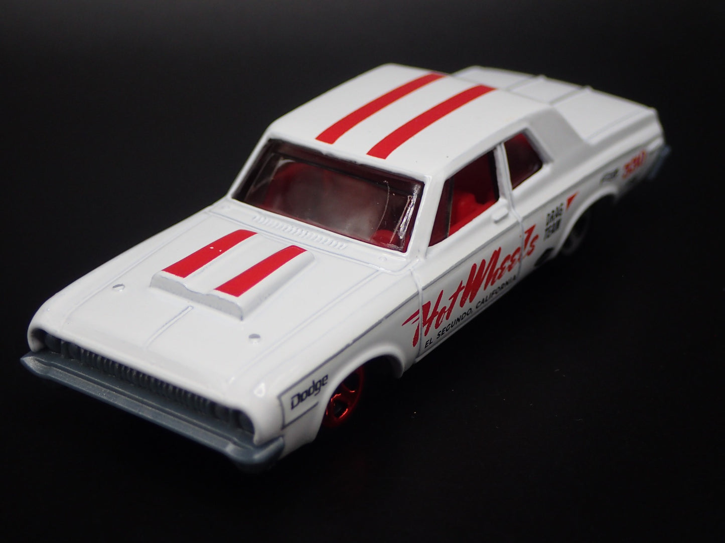 1964 64 DODGE 330 NHRA RARE 1/64 SCALE COLLECTIBLE DIORAMA DIECAST MODEL CAR