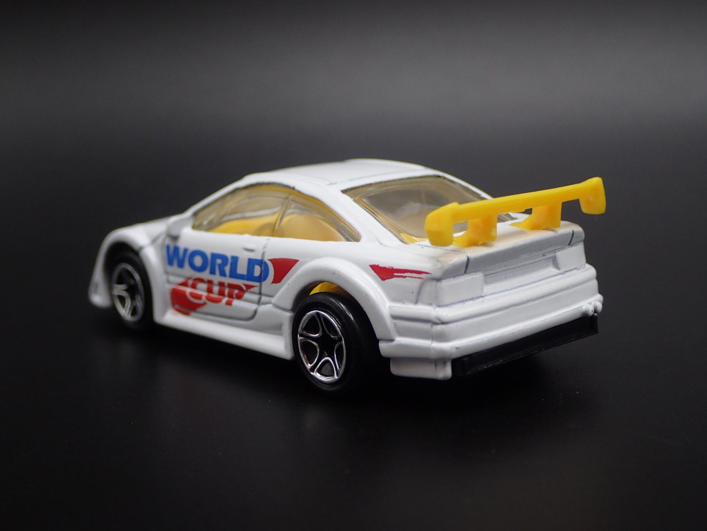 1989-1997 OPEL CALIBRA WORLD CUP FRANCE 1:64 SCALE DIORAMA DIECAST MODEL CAR
