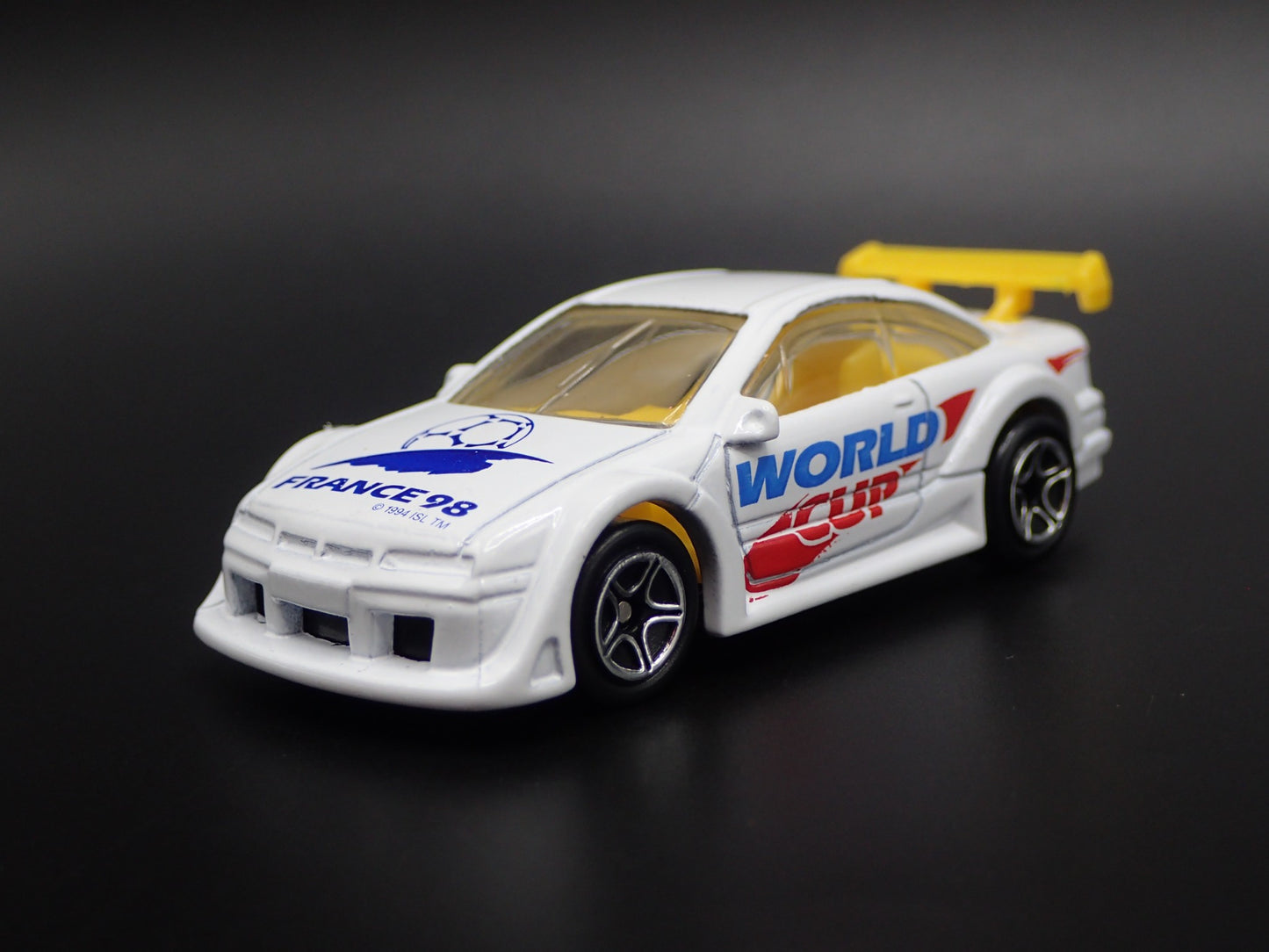 1989-1997 OPEL CALIBRA WORLD CUP FRANCE 1:64 SCALE DIORAMA DIECAST MODEL CAR