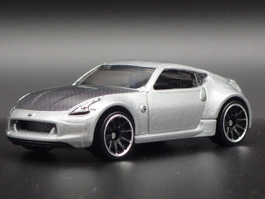 2009-2020 NISSAN 370Z SILVER 1:64 SCALE COLLECTIBLE DIORAMA DIECAST MODEL CAR