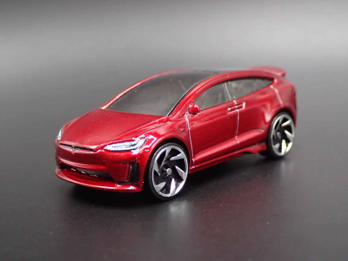 2016-2025 TESLA MODEL X SUV RED 1:64 SCALE COLLECTIBLE DIORAMA DIECAST MODEL CAR