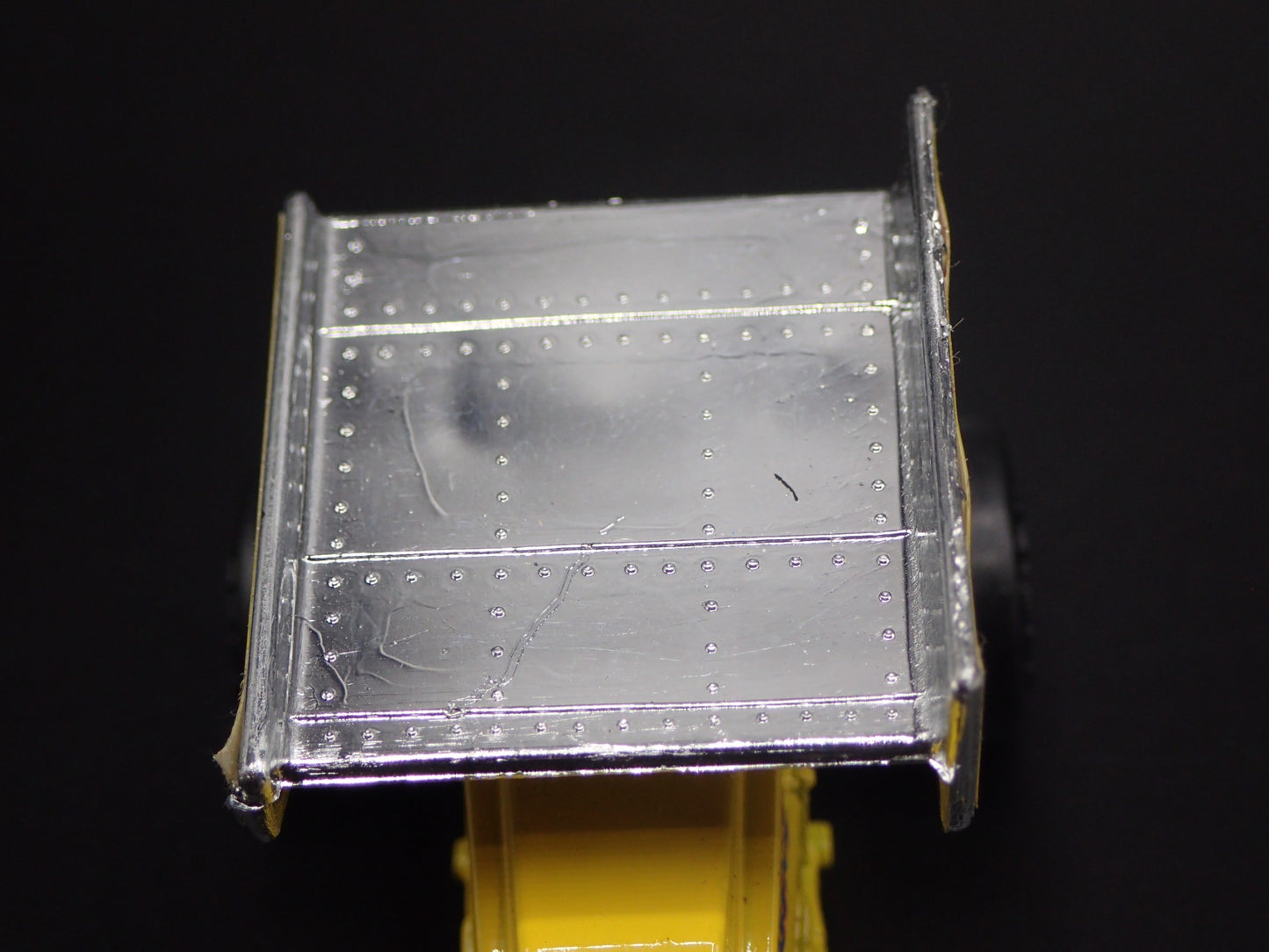 SPRINT CAR #17E CRIS EASH E& G CLASSICS 1:64 SCALE DIORAMA DIECAST MODEL CAR