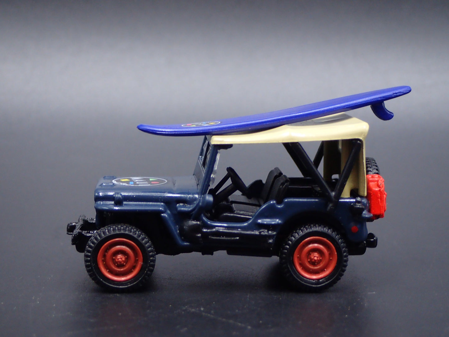 1944 44 JEEP MB WILLYS USA MAUI & SONS RARE 1:64 SCALE DIORAMA DIECAST MODEL CAR