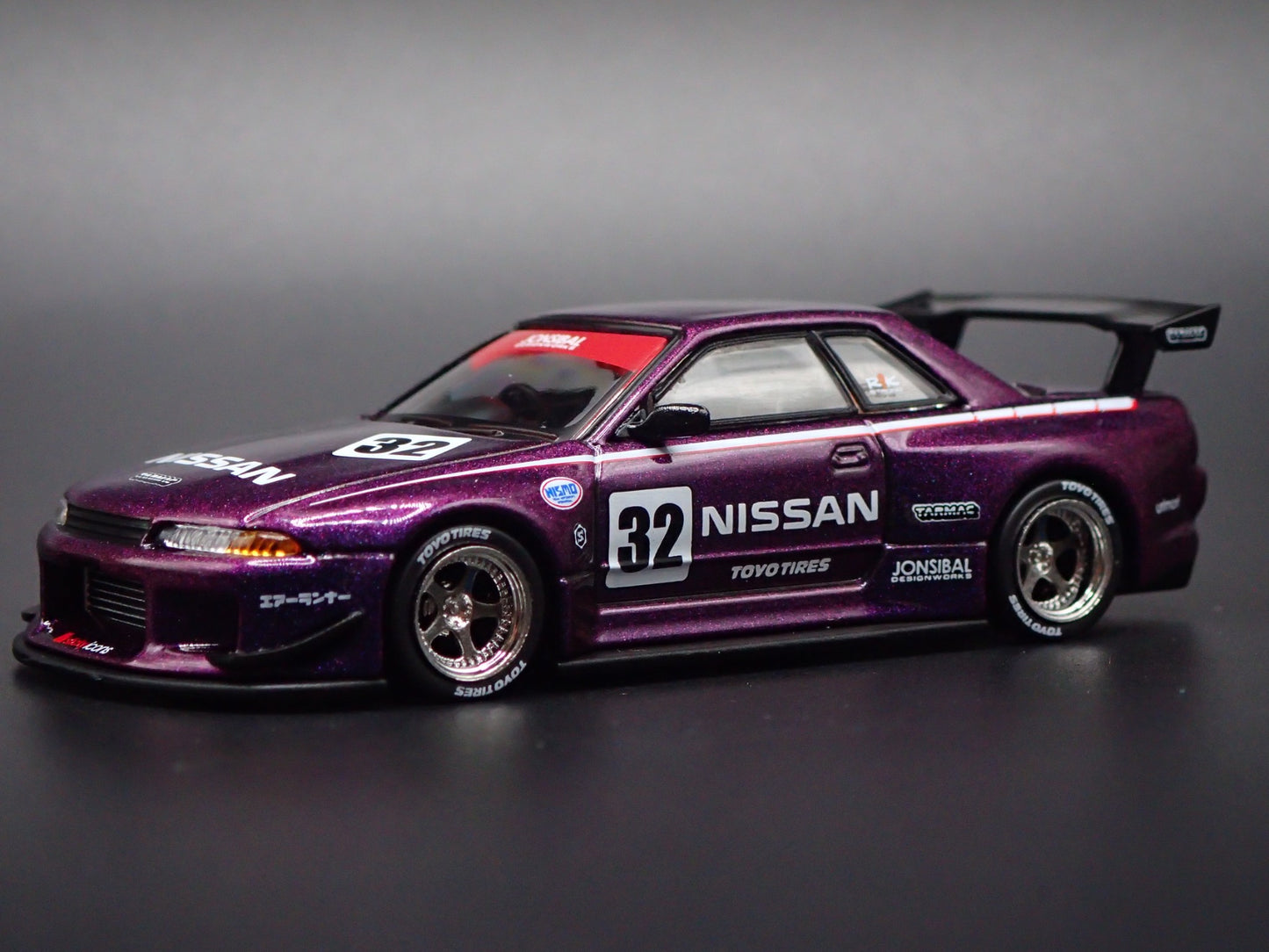 1989-1994 NISSAN SKYLINE GTR R32 JONSIBAL PURPLE 1:64 SCALE DIECAST MODEL CAR