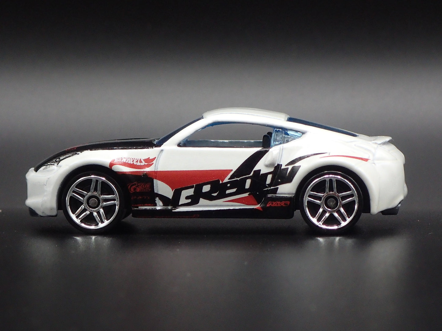 2009-2020 NISSAN 370Z GREDDY WHITE 1:64 SCALE COLLECTIBLE DIECAST MODEL CAR
