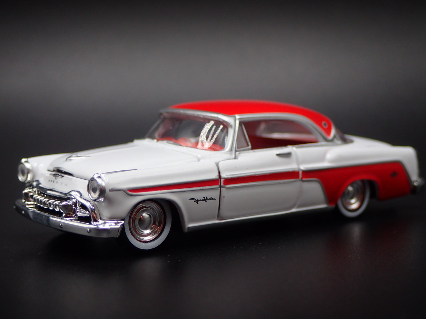 1955 55 DESOTO FIREFLITE WHITE 1/64 SCALE COLLECTIBLE DIORAMA DIECAST MODEL CAR