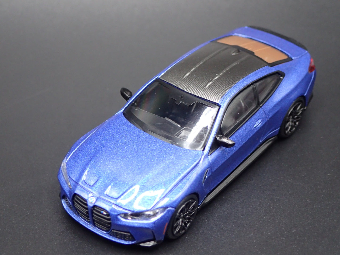 2020-2025 BMW M4 M PERFORMANCE G82 BLUE 1:64 SCALE DIORAMA DIECAST MODEL CAR
