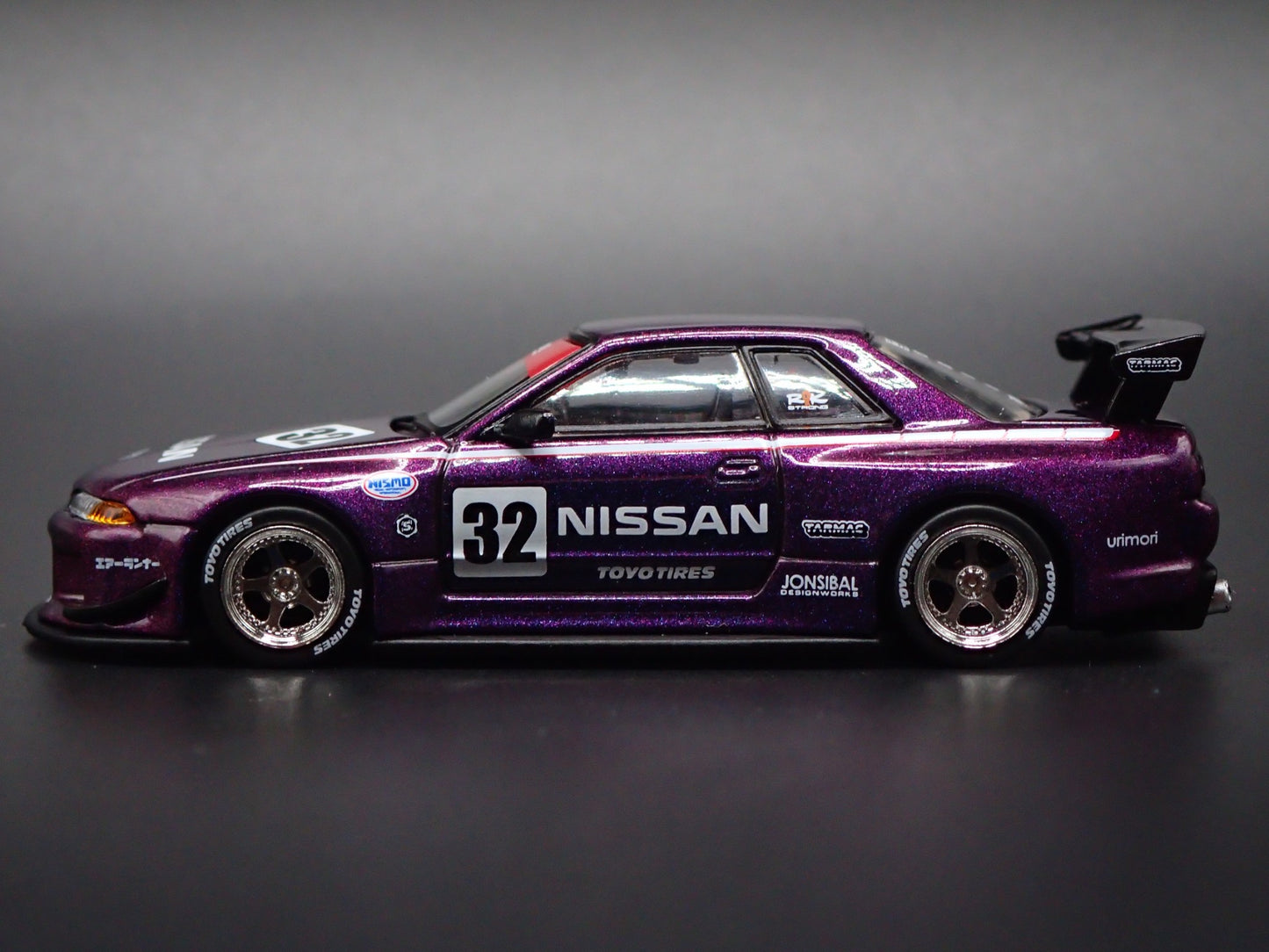 1989-1994 NISSAN SKYLINE GTR R32 JONSIBAL PURPLE 1:64 SCALE DIECAST MODEL CAR