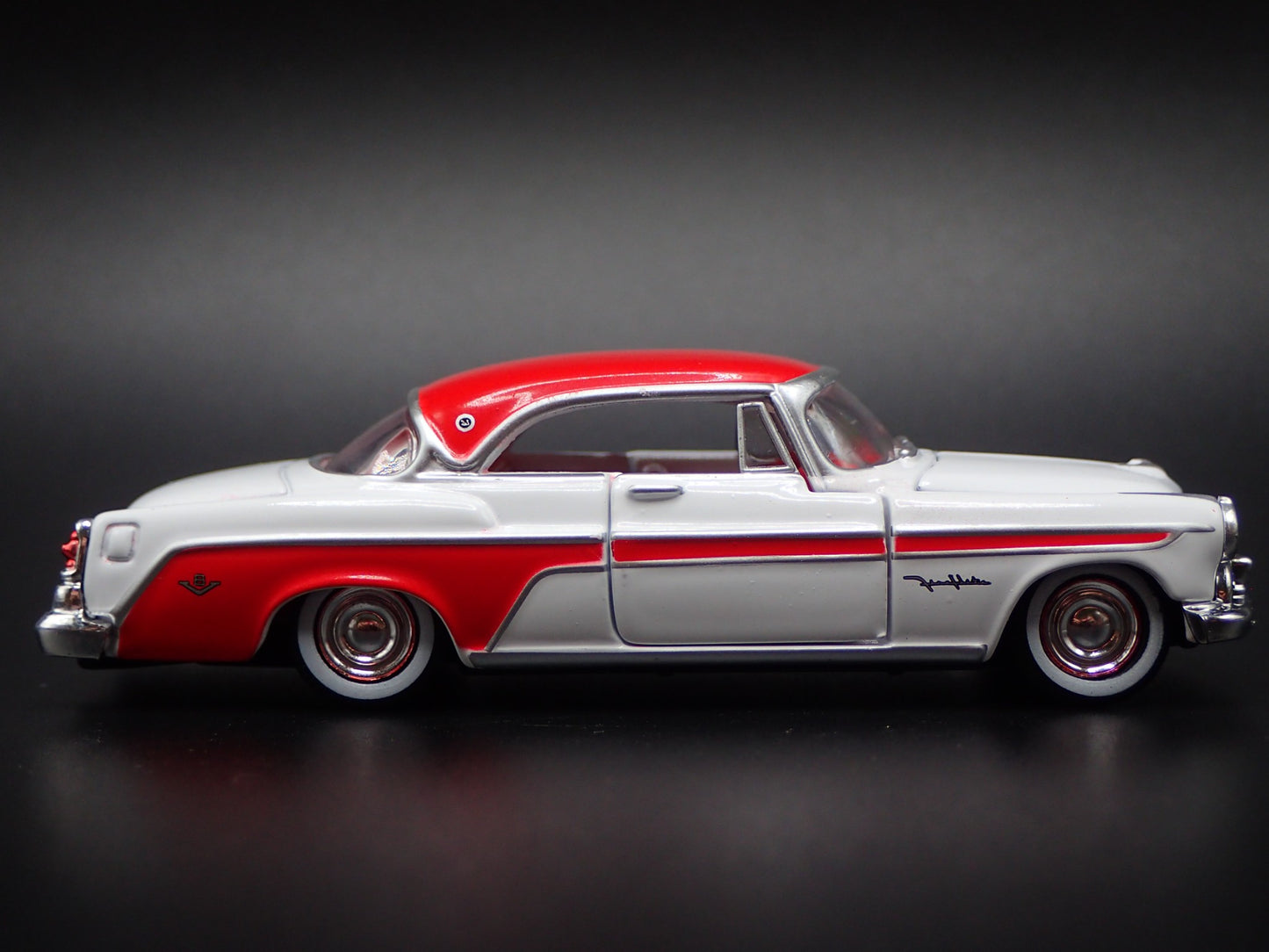 1955 55 DESOTO FIREFLITE WHITE 1/64 SCALE COLLECTIBLE DIORAMA DIECAST MODEL CAR