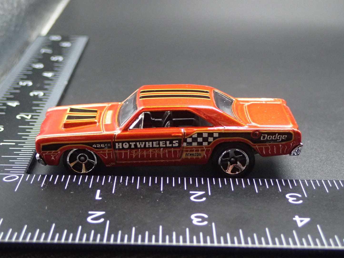 1968 68 DODGE DART NHRA DRAG HOT WHEELS 164 SCALE DIORAMA DIECAST MODEL CAR
