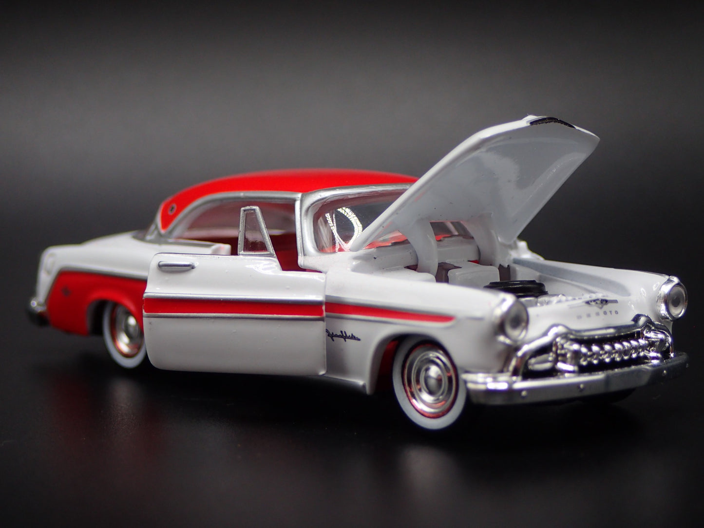 1955 55 DESOTO FIREFLITE WHITE 1/64 SCALE COLLECTIBLE DIORAMA DIECAST MODEL CAR