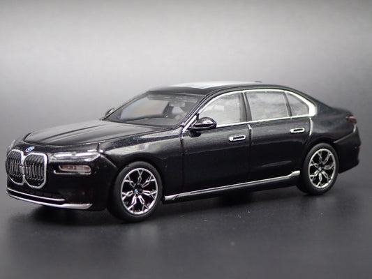 2023-2025 BMW i7 xDRIVE60 G70 BLACK 1:64 SCALE COLLECTIBLE DIECAST MODEL CAR