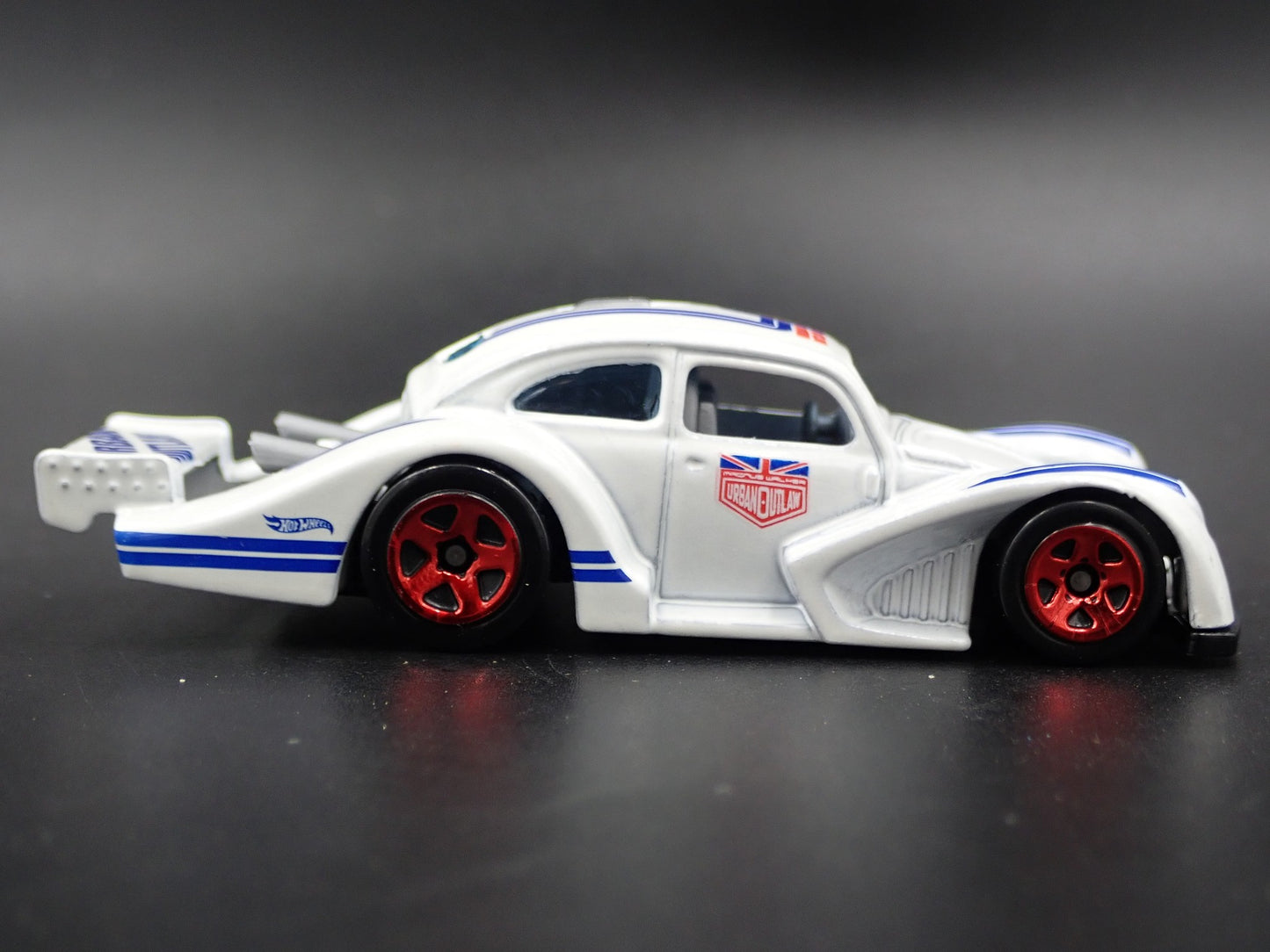 VW VOLKSWAGEN KAFER RACER BEETLE BUG URBAN OUTLAW 1:64 SCALE DIECAST MODEL CAR