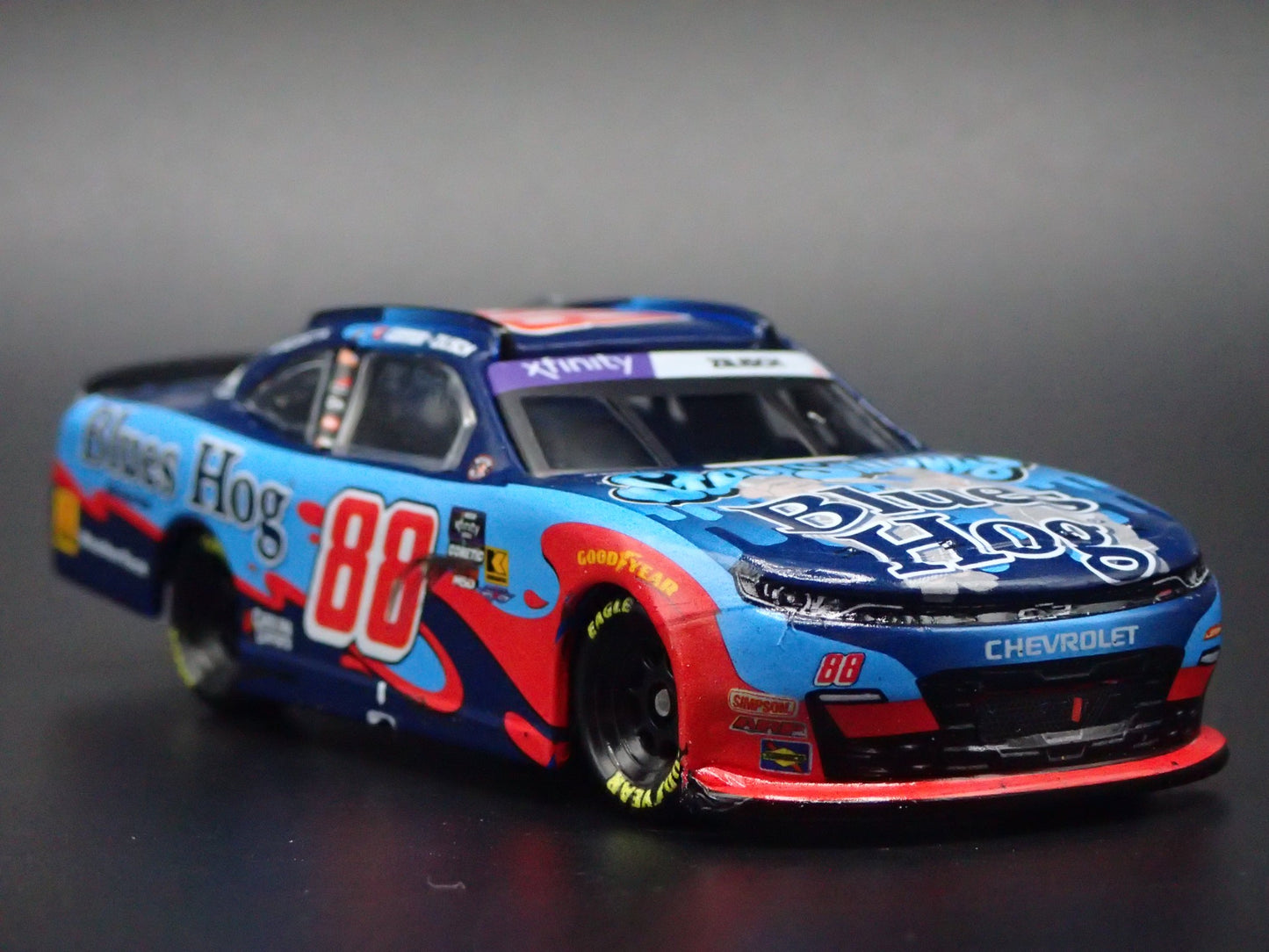 2025 25 CHEVROLET 88 KYLE LARSON BLUES HOG TEXAS NASCAR WIN 1:64 DIECAST CAR