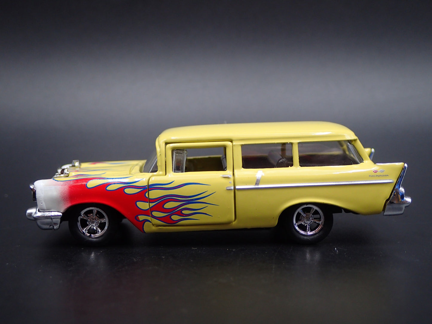 1957 57 CHEVY CHEVROLET 150 HANDYMAN STATION WAGON 1:64 SCALE DIECAST MODEL CAR