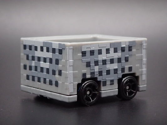 MINECRAFT MINECART SILVER DARK 1:64 SCALE COLLECTIBLE DIORAMA DIECAST MODEL CAR