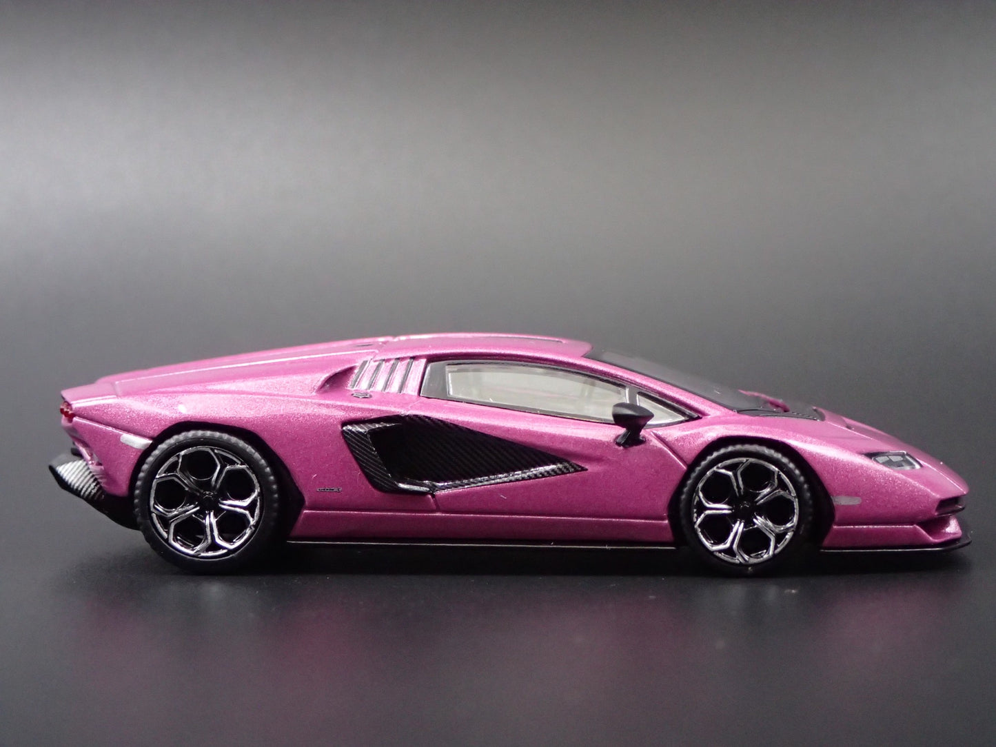 2021 21 LAMBORGHINI COUNTACH LPI 800-4 PURPLE 1:64 SCALE DIECAST MODEL CAR