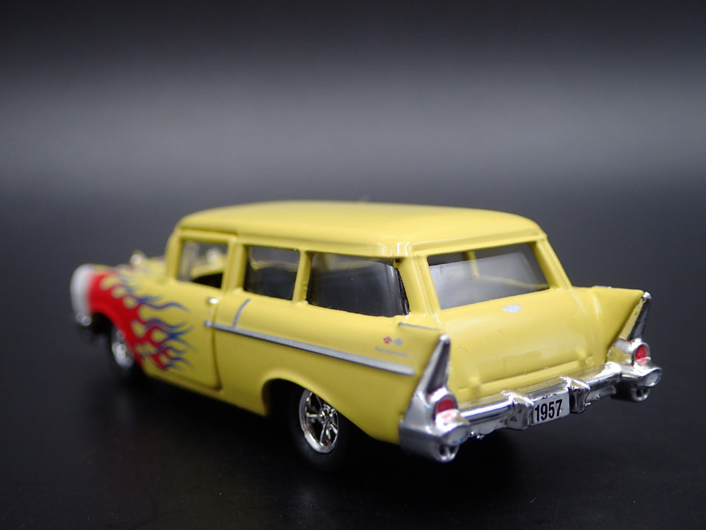1957 57 CHEVY CHEVROLET 150 HANDYMAN STATION WAGON 1:64 SCALE DIECAST MODEL CAR