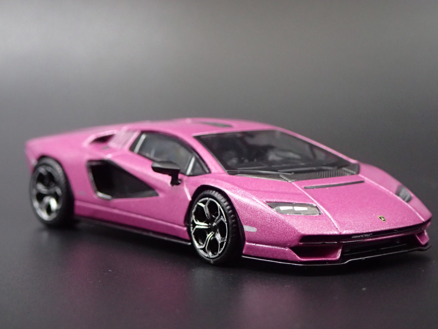 2021 21 LAMBORGHINI COUNTACH LPI 800-4 PURPLE 1:64 SCALE DIECAST MODEL CAR