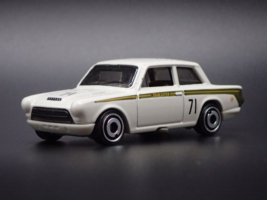 1963-1966 LOTUS CORTINA  1:64 SCALE COLLECTIBLE DIORAMA DIECAST MODEL CAR