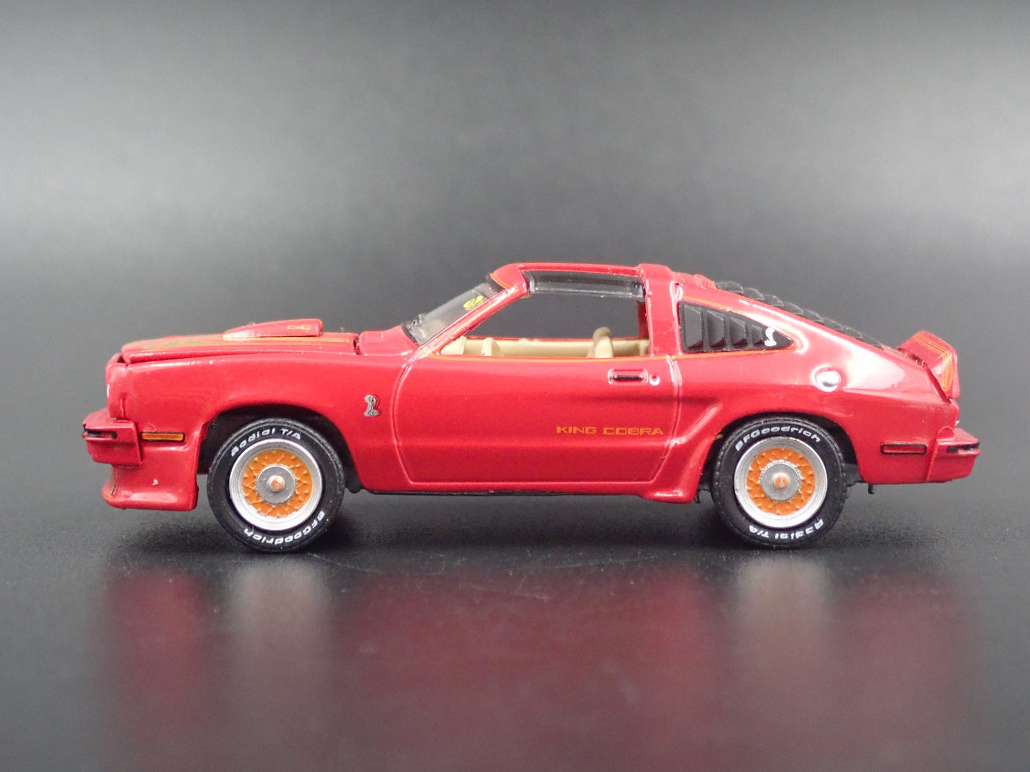 1978 78 FORD MUSTANG II KING COBRA RED 1:64 SCALE COLLECTIBLE DIECAST MODEL CAR
