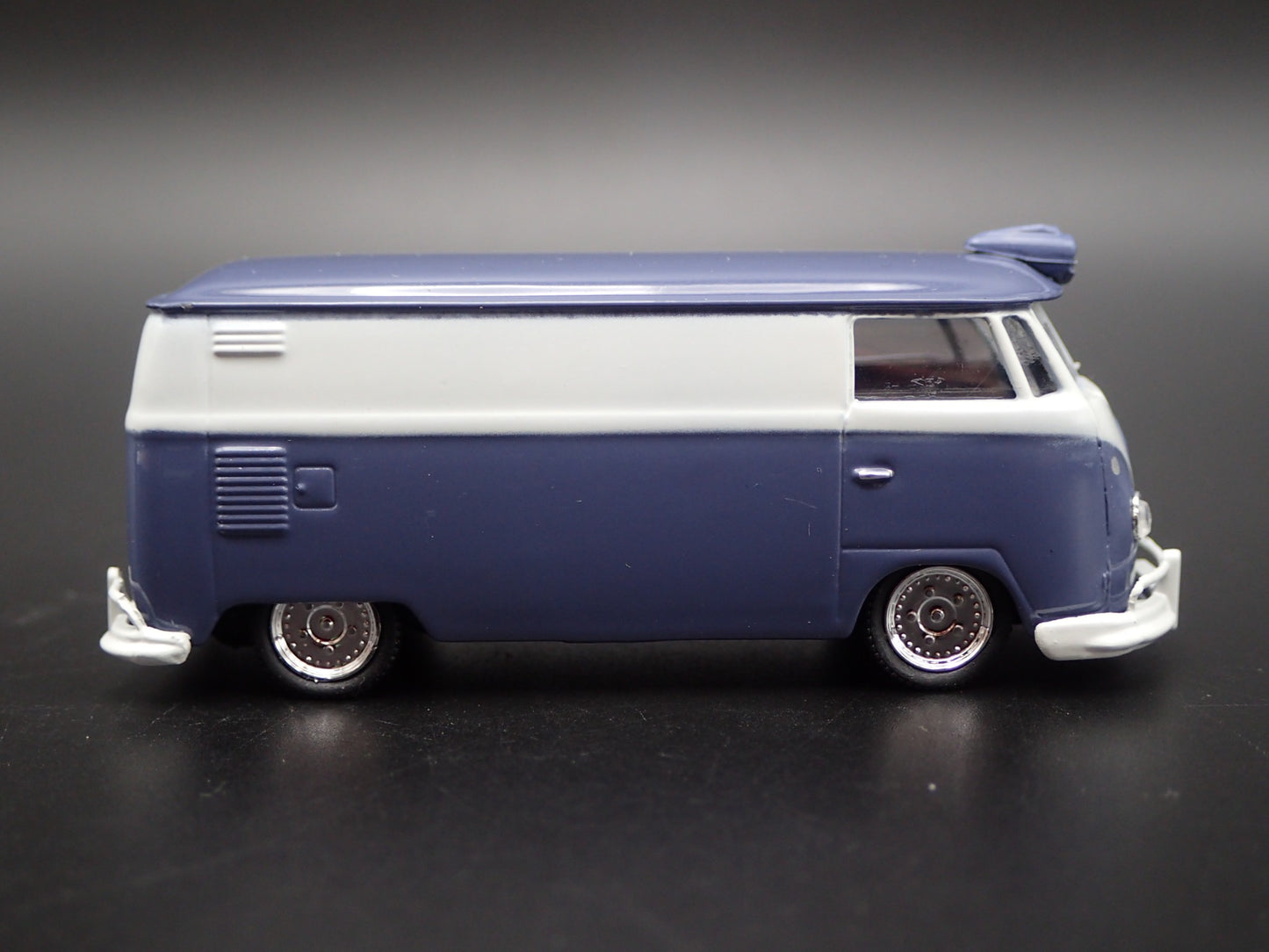 1950-1967 VW VOLKSWAGEN TYPE 2 T1 PANEL VAN 1:64 SCALE DIORAMA DIECAST MODEL CAR