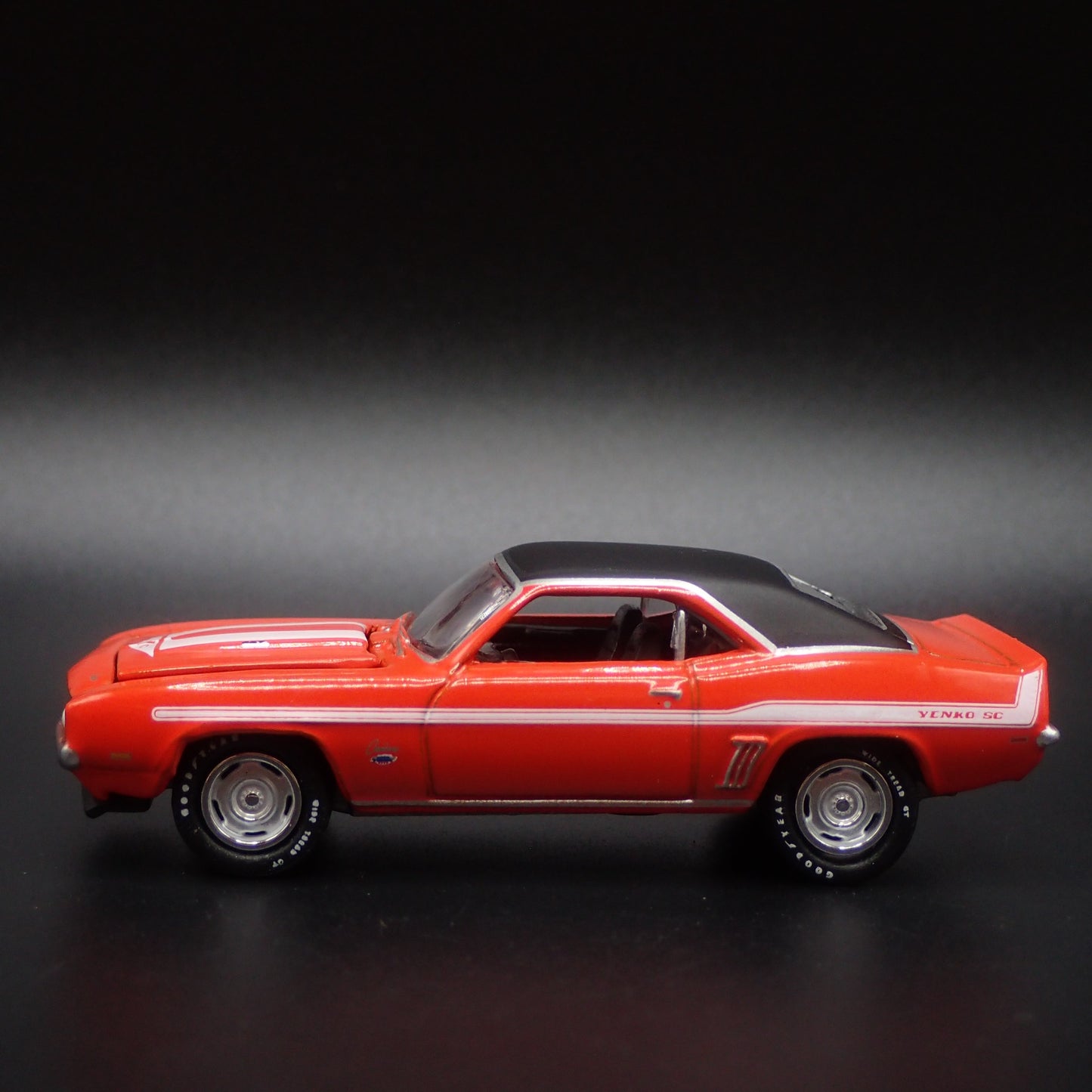 1969 69 CHEVY CHEVROLET CAMARO YENKO 1:64 SCALE COLLECTIBLE DIECAST MODEL CAR
