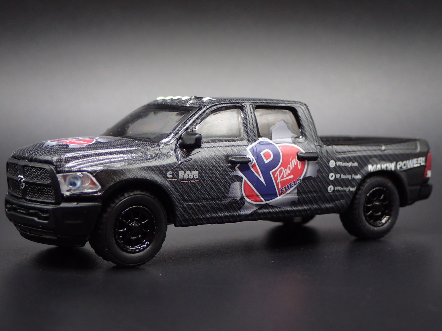2018 18 RAM 2500 PICKUP TRUCK W/ HITCH VP RACING 1:64 SCALE DIECAST MODEL CAR