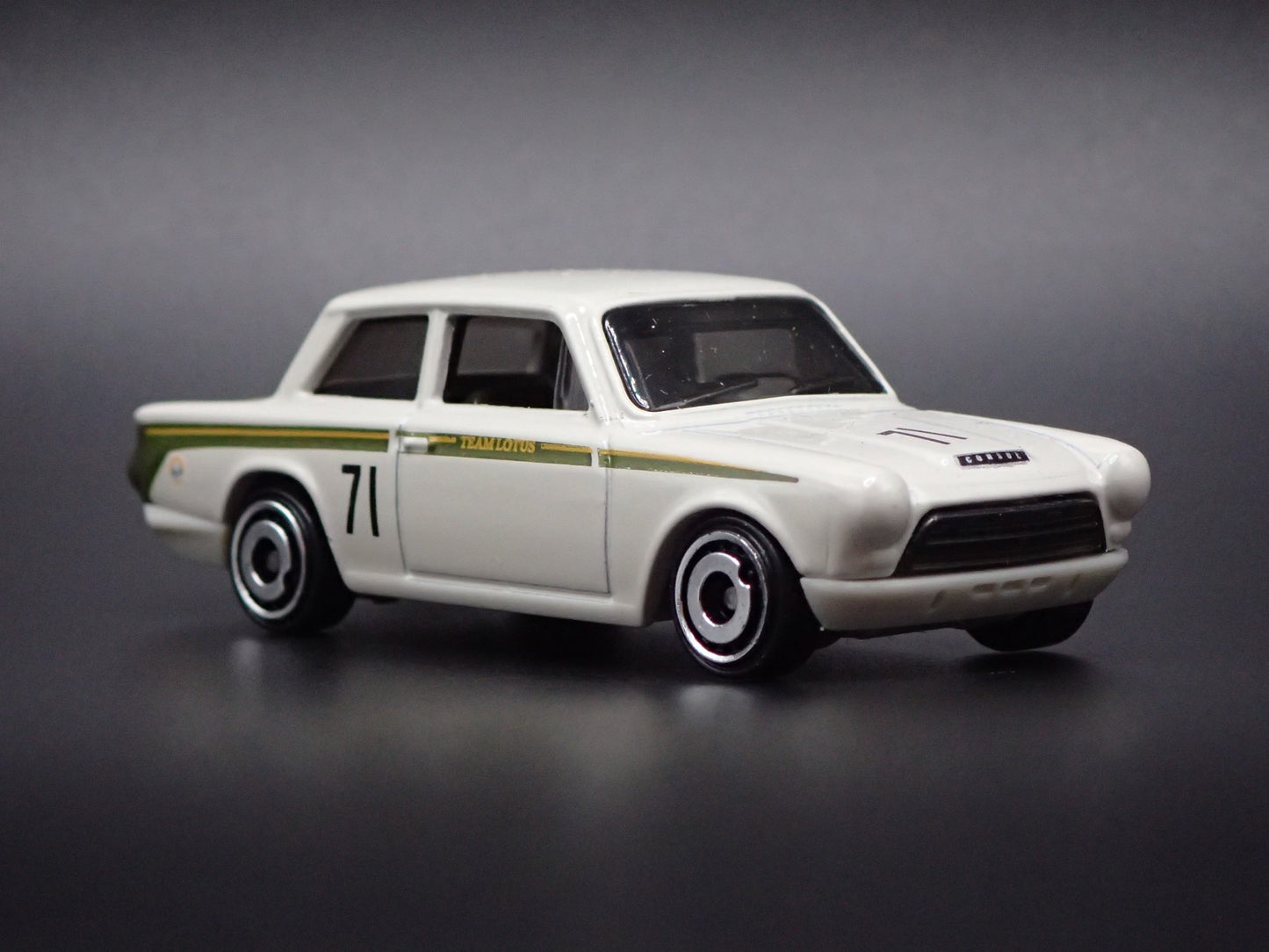 1963-1966 LOTUS CORTINA  1:64 SCALE COLLECTIBLE DIORAMA DIECAST MODEL CAR