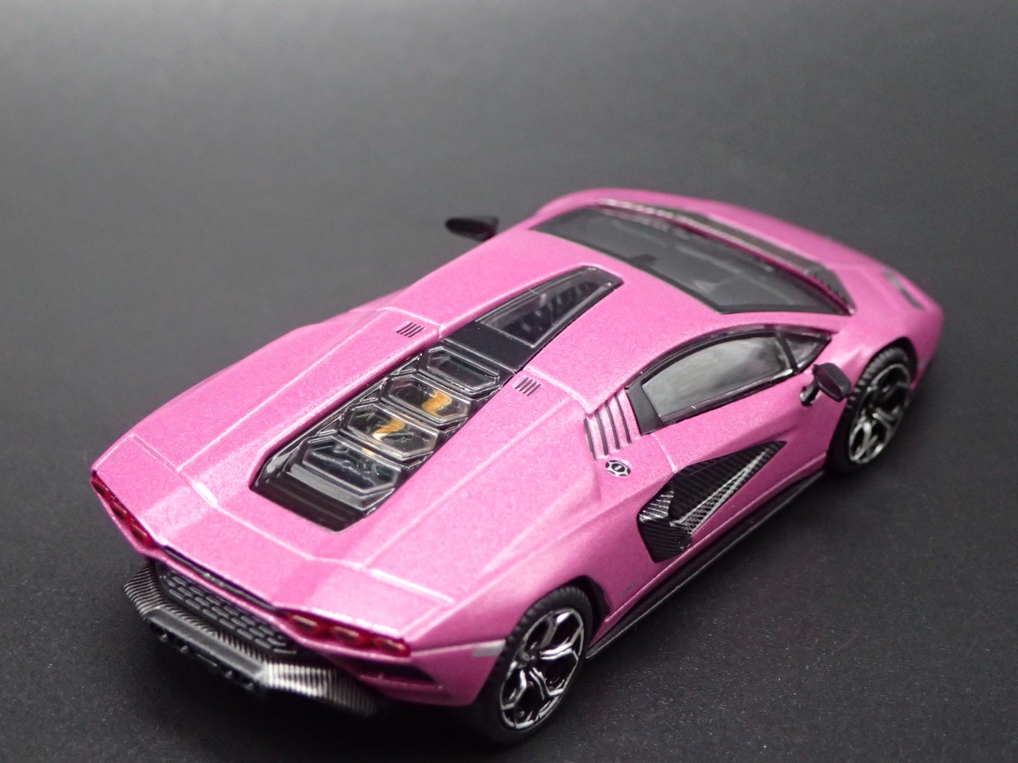 2021 21 LAMBORGHINI COUNTACH LPI 800-4 PURPLE 1:64 SCALE DIECAST MODEL CAR