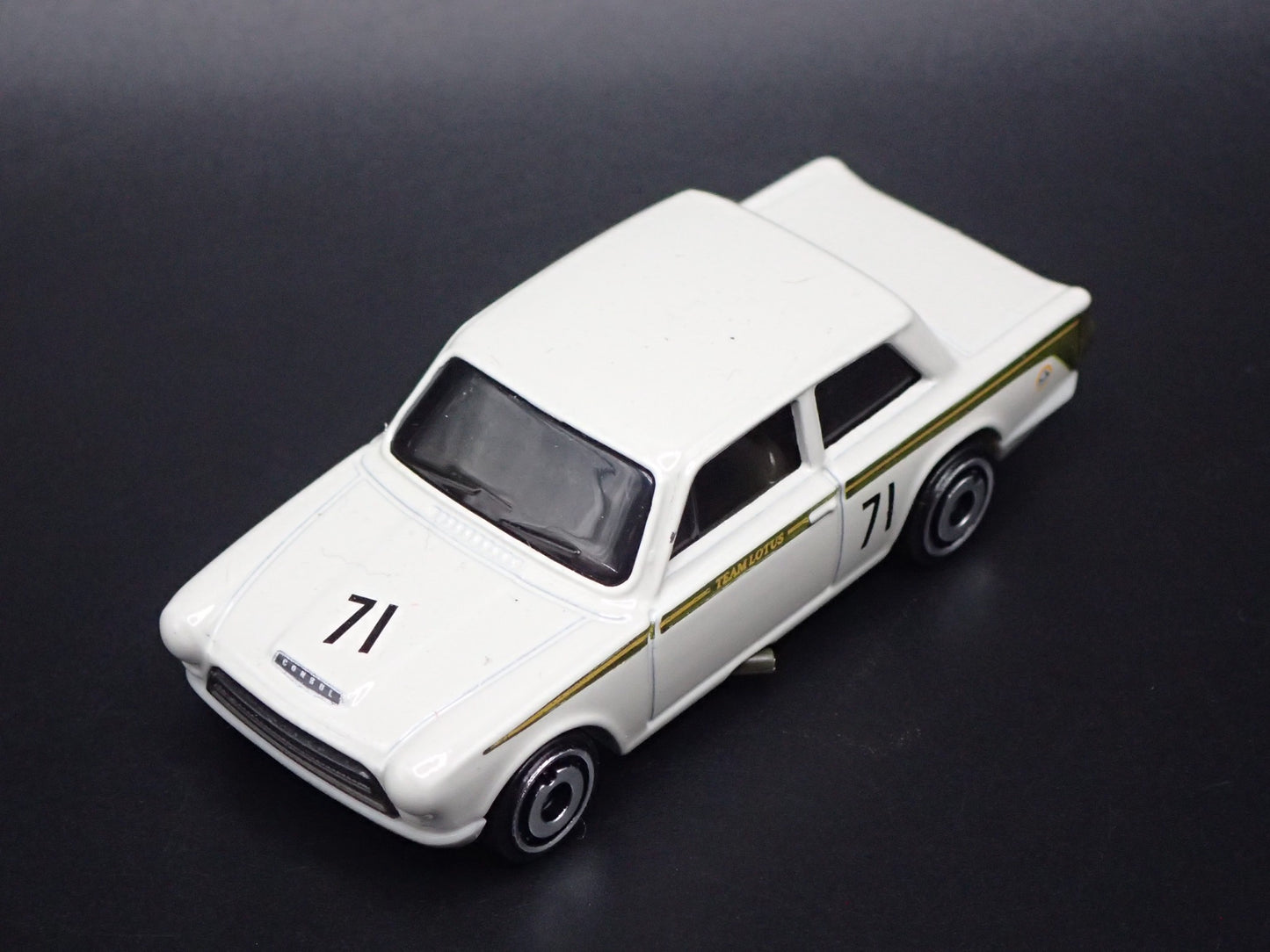 1963-1966 LOTUS CORTINA  1:64 SCALE COLLECTIBLE DIORAMA DIECAST MODEL CAR