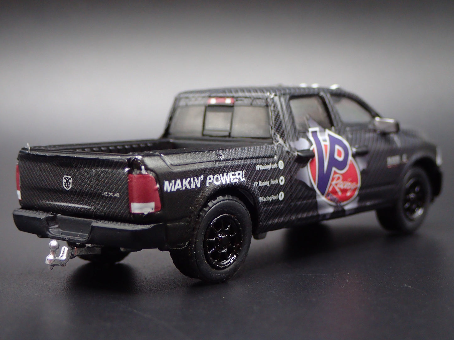 2018 18 RAM 2500 PICKUP TRUCK W/ HITCH VP RACING 1:64 SCALE DIECAST MODEL CAR