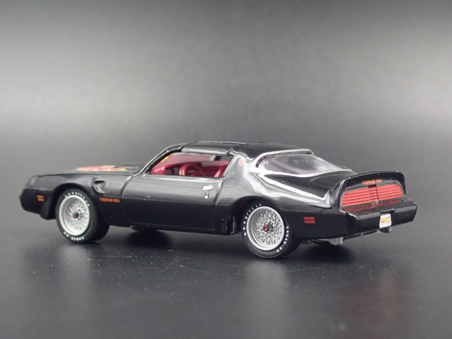 1979 79 PONTIAC FIREBIRD TRANS AM T/A  1:64 SCALE COLLECTIBLE DIECAST MODEL CAR