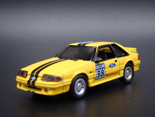 1988 88 FORD MUSTANG GT 5.0 FOX BODY YELLOW 1:64 SCALE DIORAMA DIECAST MODEL CAR