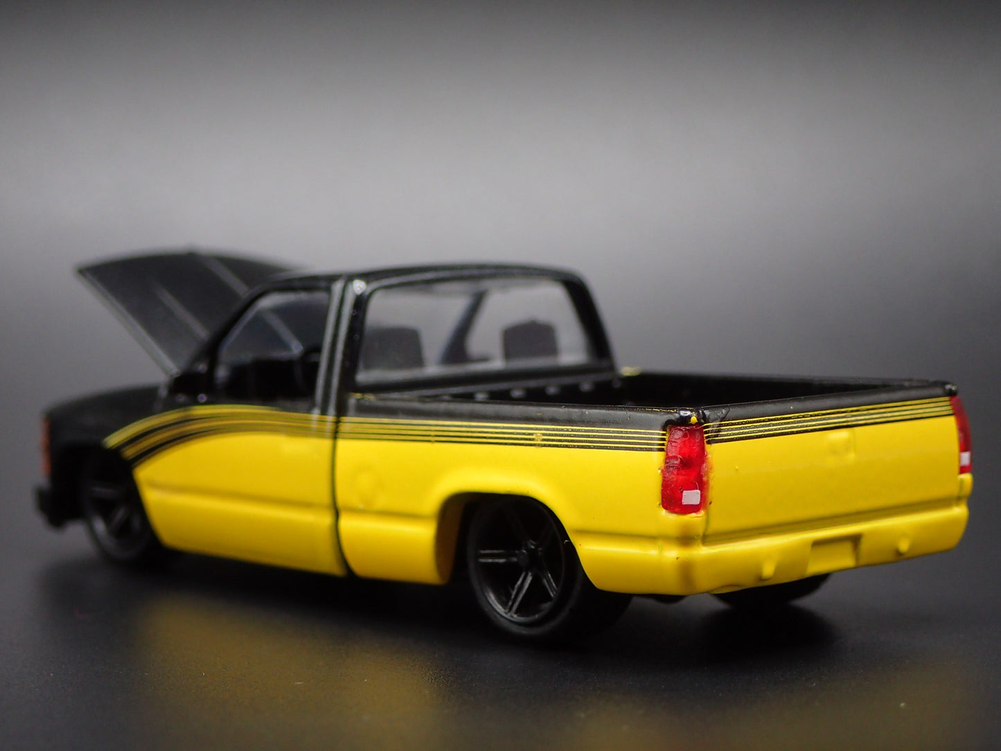 1992 92 CHEVY CHEVROLET C1500 SS 454 PICKUP TRUCK 1:64 SCALE DIECAST MODEL CAR