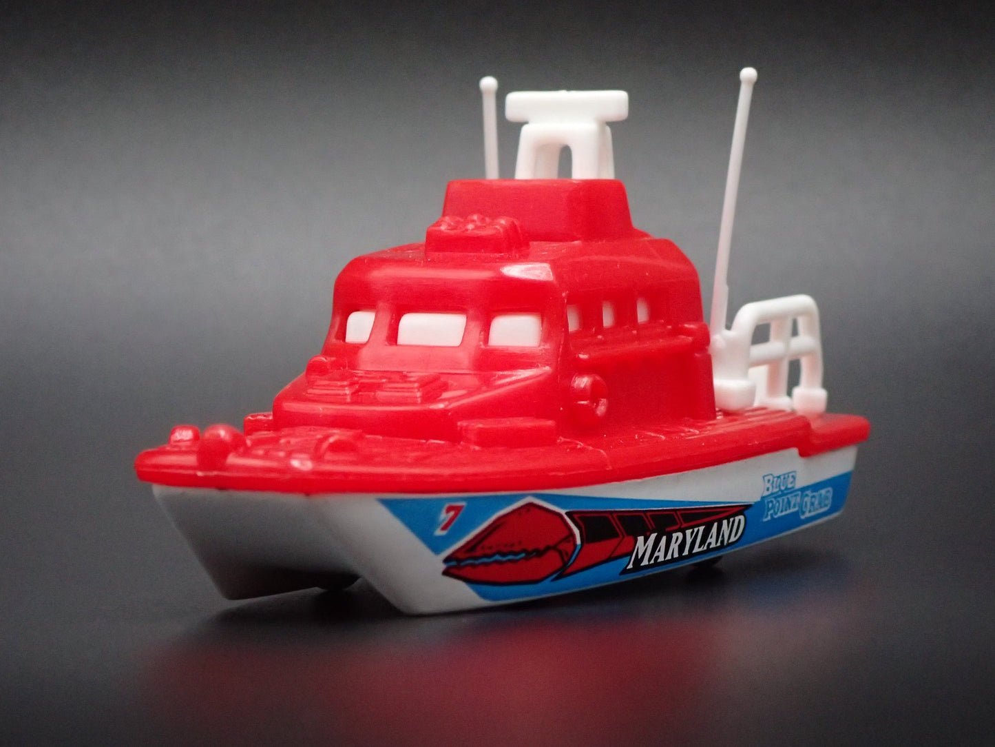 CRABBING BOAT MARYLAND RED 1/64 SCALE COLLECTIBLE DIORAMA PROP MODEL