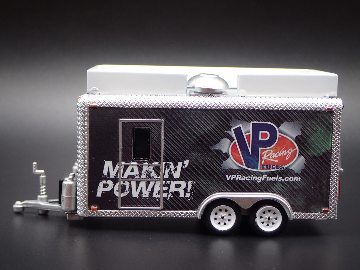 VP RACING MERCHANDISE TRAILER 1:64 SCALE COLLECTIBLE DIORAMA DIECAST MODEL