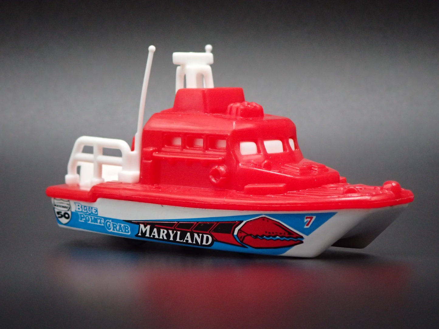 CRABBING BOAT MARYLAND RED 1/64 SCALE COLLECTIBLE DIORAMA PROP MODEL