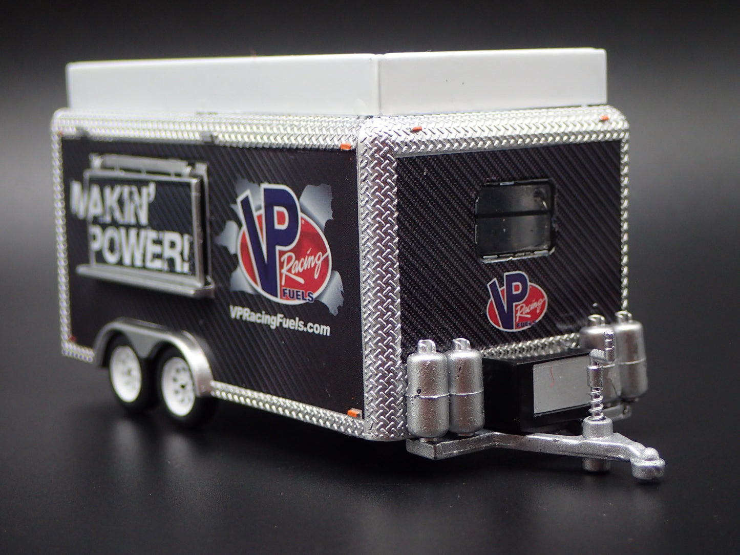 VP RACING MERCHANDISE TRAILER 1:64 SCALE COLLECTIBLE DIORAMA DIECAST MODEL