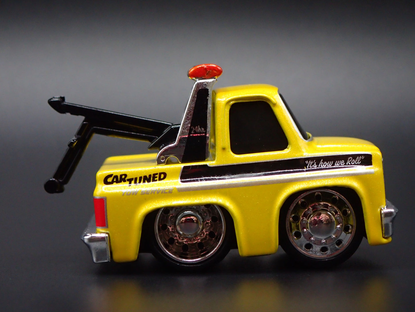 1987 87 CHEVROLET C10 PICKUP TRUCK TOW TRUCK TUNED 1/64 SCALE DIECAST MODEL CAR