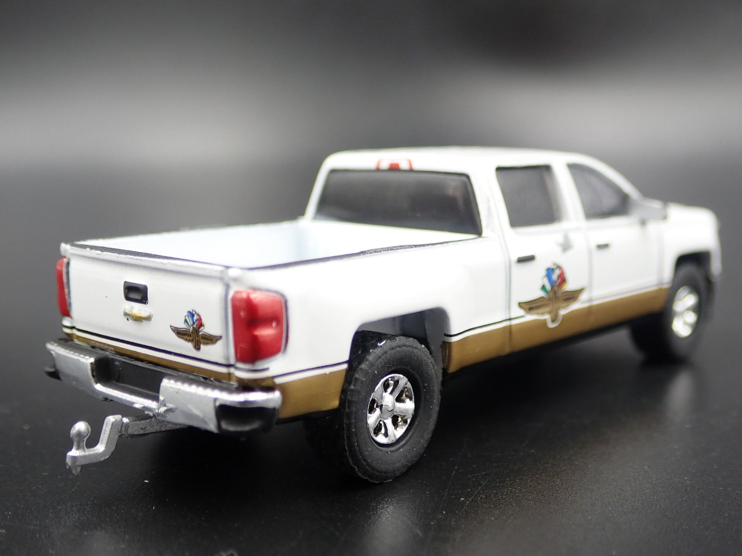 2014-2019 CHEVY CHEVROLET SILVERADO TRUCK INDY 500 HITCH 1:64 DIECAST MODEL CAR